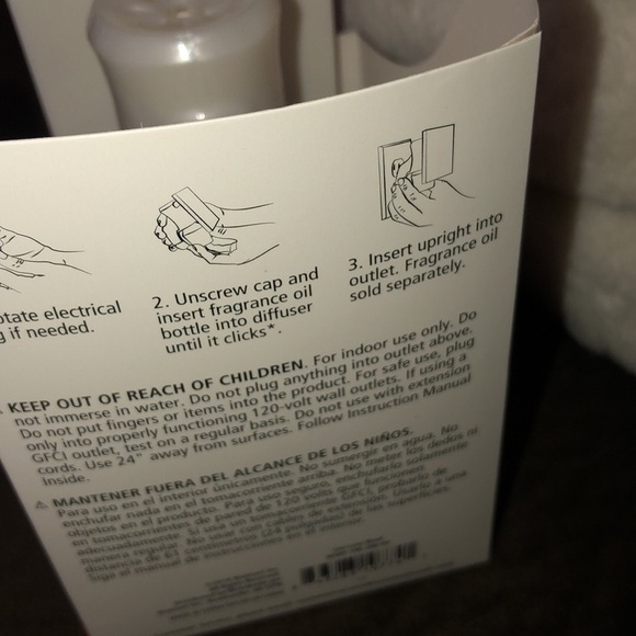 Mainstays Brand New Fragrance Oil Plug-In Diffuser, Live Love Bark - Picture 3 of 4